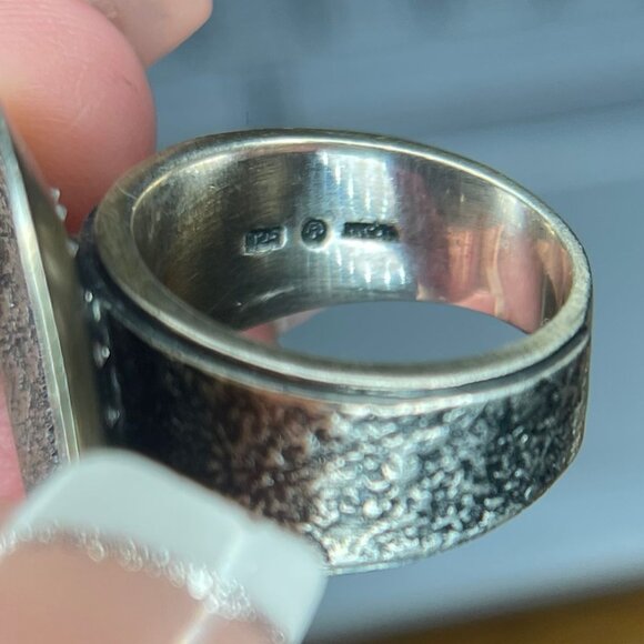 Retired Silpada Textured Oxidized Sterling CZ Disc Ring - Picture 8 of 8